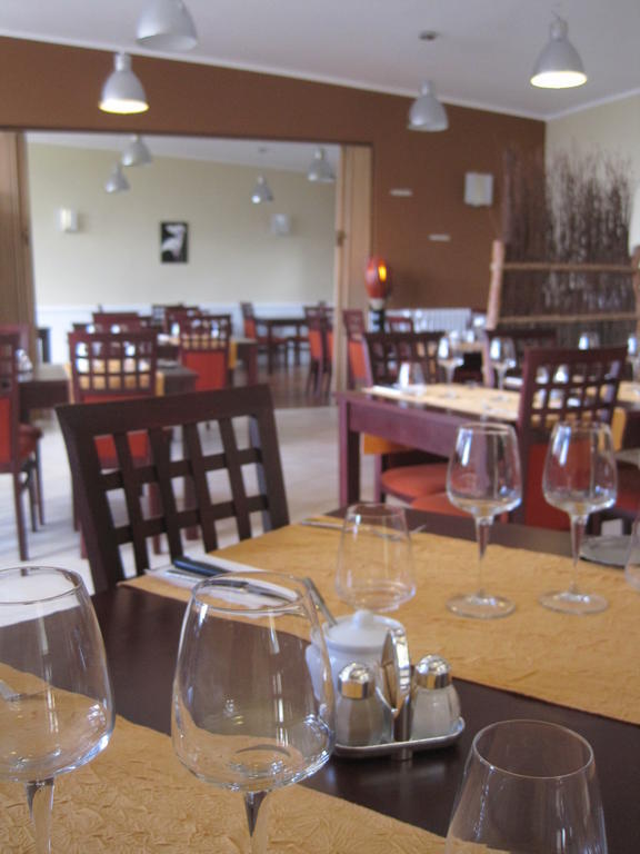 Hotel Restaurant Rive Gauche Bessines-sur-Gartempe Εξωτερικό φωτογραφία