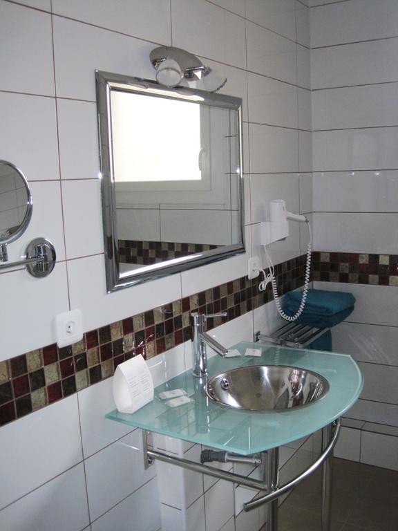 Hotel Restaurant Rive Gauche Bessines-sur-Gartempe Εξωτερικό φωτογραφία